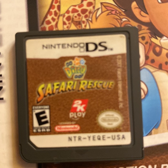 Nintendo Lot of 4 (Four) DS Game with Manual Booklets - Picture 16 of 16